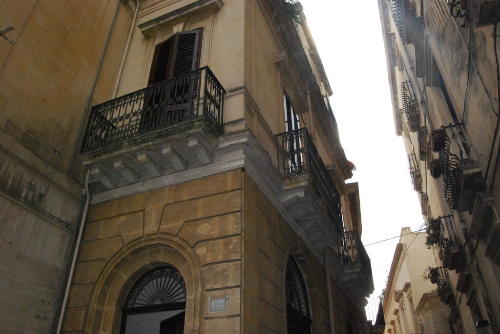 Bed and Breakfast Palazzo Del Centro Lecce Zewnętrze zdjęcie